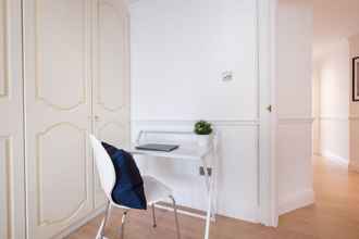 Others 4 Soho-Fitzrovia 1BR London Apartment