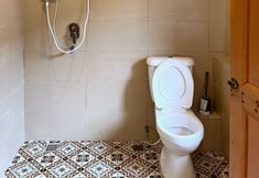 其他 4 Aayu Stewart