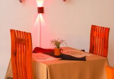 อื่นๆ 3 Royal Hub