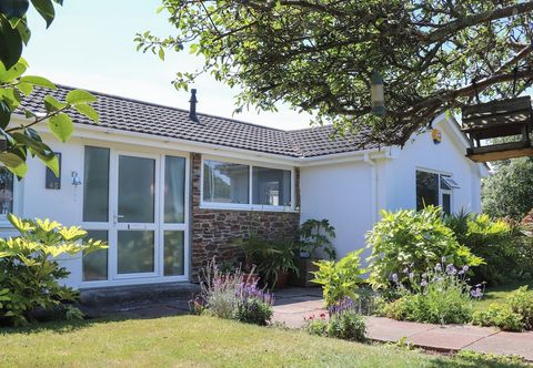 Lainnya Compass Point