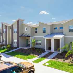 Room1迪士尼附近華麗四臥室泳池別墅 Champions Gate 1006,Calabay Palms Villa飯店