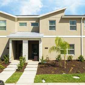 Room 1 Gorgeous 4Bd Close to Disney w Pool Storey Lake 4403, Osceola Performing Arts Center Hotels