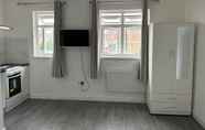 Lainnya 7 Remarkable 1-bed Studio Apartment in Redbridge