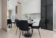 อื่นๆ 7 Art Deco Apartment by Renters Prestige