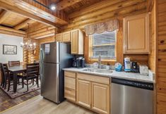 Lain-lain 7 Golf View 2 Bedroom Cabin by RedAwning