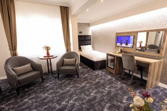 Others 4 COMFORT HOUSE