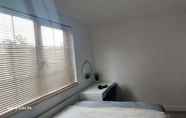 Lainnya 2 Inviting 1-bed Apartment in Coventry