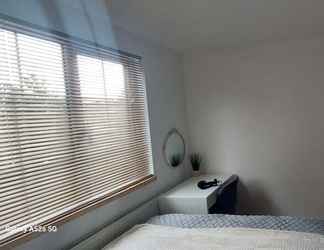 Lainnya 2 Inviting 1-bed Apartment in Coventry