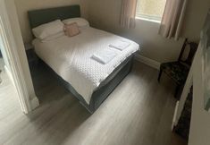 Khác 2 Sleeps 14 Cardiff City Centre
