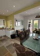 Primary image Berwick - Sleeps 6 - Stunning Cottage - Dogs Free