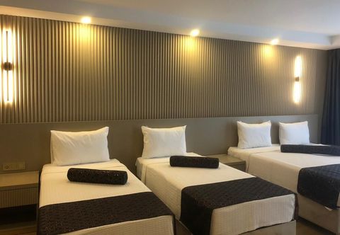 Lainnya Grand Iska Hotel