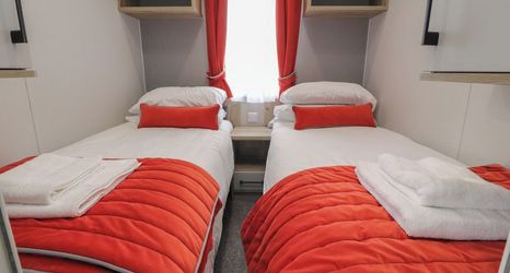 기타 2 Astoria Lodge