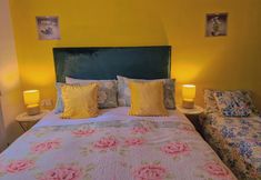 Others 6 The Evergreen hotel