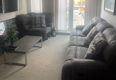 Others 5 Apartment Sleeps 4 With Free Parking