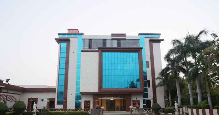 Others The Grand Siddharth Hotel