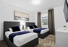 Others 4 2 Bed Champions Gate Golf Resort 2 Bedroom Townhouse by RedAwning