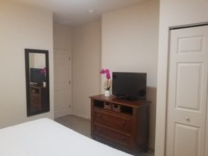 Others 4 3 Bed 2 Bath Condo In Lucaya Village Near Disney 3 Bedroom Townhouse by RedAwning