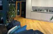 Others 4 Sleek 1BD Flat W/private Balcony - Denmark Hill!