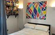 Others 3 Sleek 1BD Flat W/private Balcony - Denmark Hill!