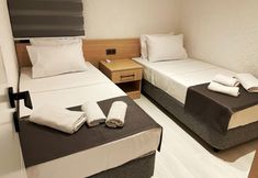 Others 2 AQUA Suits Kemer