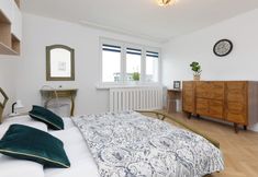 Others 4 Warsaw Apartment Dobra by Renters