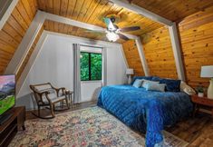 Others 3 Sugar Bear Cabin with Hot Tub