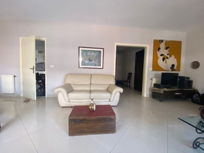 Khác 4 Stunning 2-bed Apartment in Achrafieh Beirut