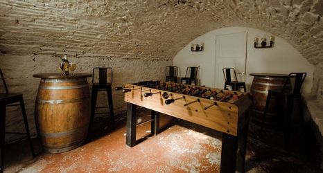 其他 2 Dale Holidays Ltd