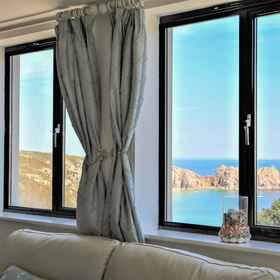 Primary image 1 Beachcomber, Deviock Hotels