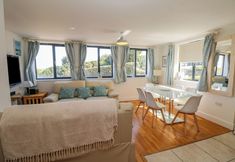 Others 7 Beachcomber