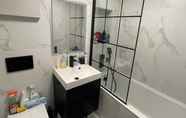 Others 4 Modern & Compact 1BD Flat - Caledonian Road