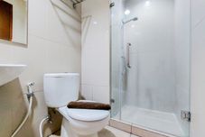 客房内浴室 Best Homey And Modern 2Br At M-Town Signature Apartment