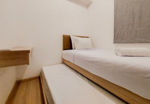 Others Warm And Comfort Stay 2Br At Sky House Bsd Apartment
