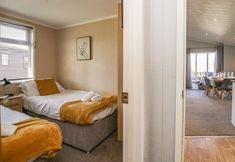 Others 6 Lakeside 20