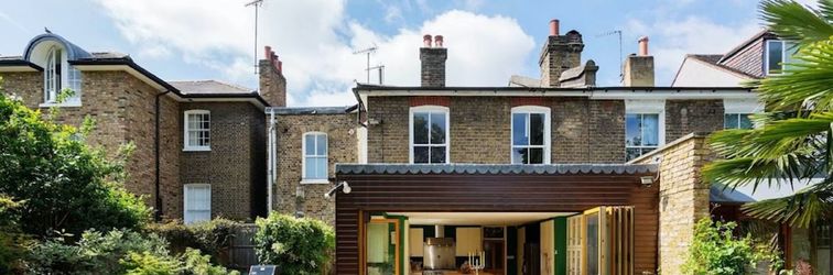 Others Charming 4 Bed House in London