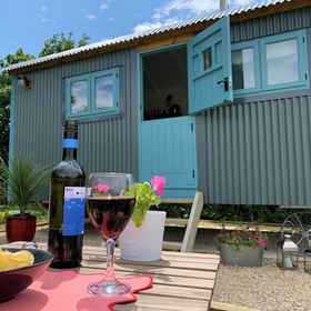 Primary image1St. Kew Shepherd Huts,Deviock飯店