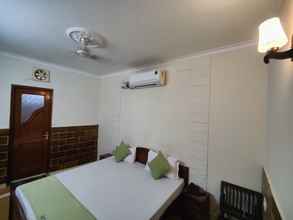 Others 4 Harish Guest House -Railway Station Road