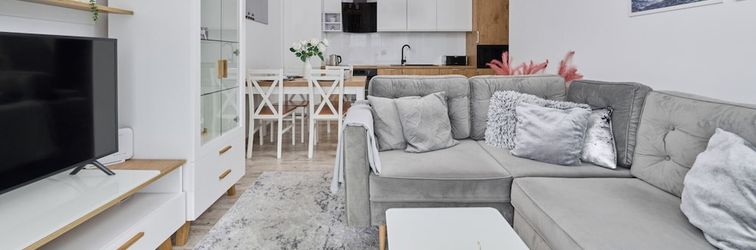 Others Spacious Apartment by Renters