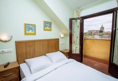 Others 4 Hospedería Puerta de la Catedral