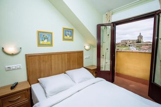 Others 4 Hospedería Puerta de la Catedral