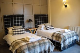 其他 4 Assheton Arms