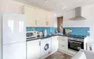 Others 2 Vibrant & Snug 2BD Flat - Beckton