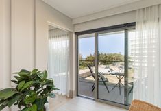 Others 5 Solaris 25 m to the Beach by Renters