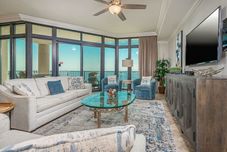 Lain-lain Phoenix West Ii 1007 3 Bedroom Condo