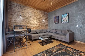 其他 4 House of Pirilti