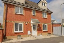 Lain-lain 12 Clos Yr Wylan