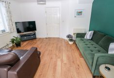 Lain-lain 6 12 Clos Yr Wylan