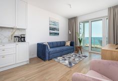 Khác 4 Bulwar Zachodzącego Słońca by Renters