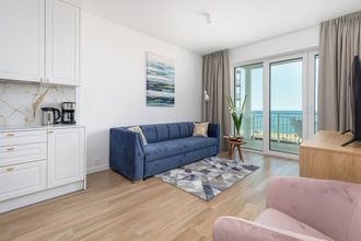 Khác 4 Bulwar Zachodzącego Słońca by Renters