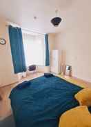 Room Beautiful 1-bed Apartment in North London